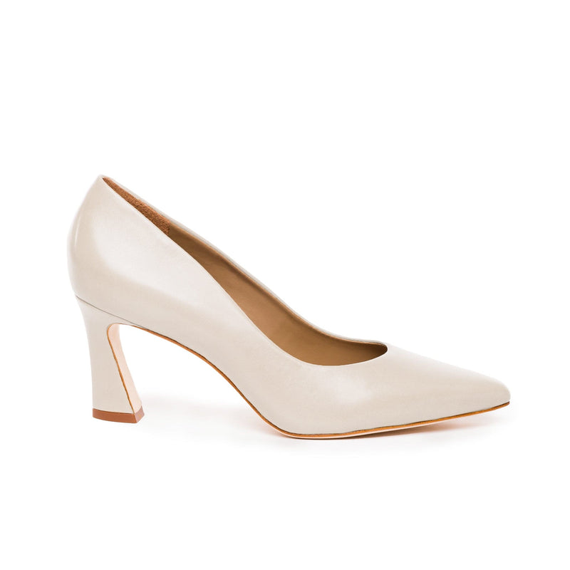 Bernardo Faryn Pointed-Toe Pumps Dame Hvite | ENF752VL